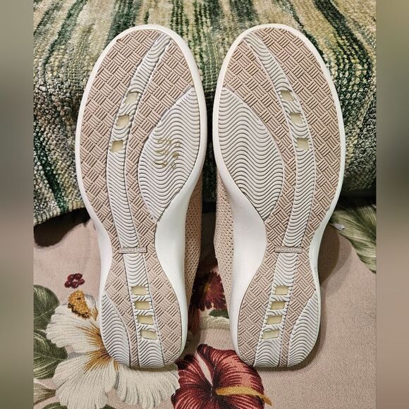 #259 L.L.Bean- Cute! Assorted Sneakers & Slip-On Shoes Sizes Below. - Picture 6 of 11